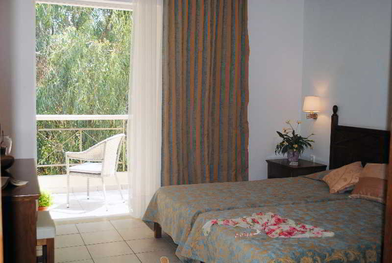 Bedroom 2, Maritas Apartments, Crete