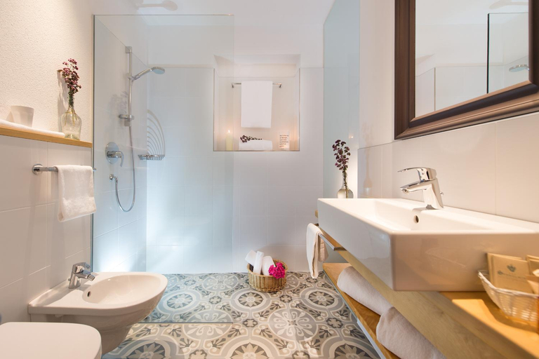 Bathroom 3, Hotel Spanglwirt, Bolzano