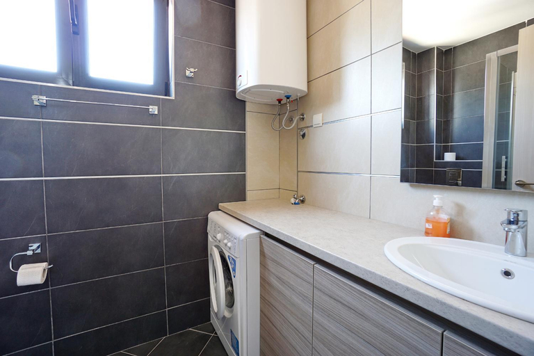 Bathroom, Budva Bay Breeze Apartments