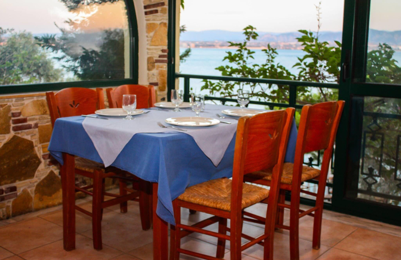 Food & Drinks 5, Pappas, Peloponnese