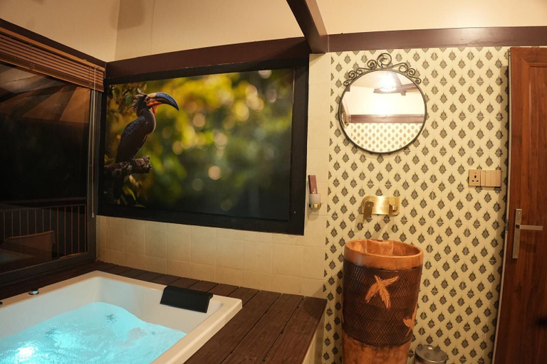 Bathroom 3, Pugmarks Jungle Resort, Wayanad