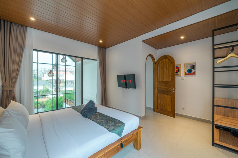 Bedroom 4, Villa Mogu : New Sophisticated 2 BR Villa, 10 Min to The Beach!, Badung