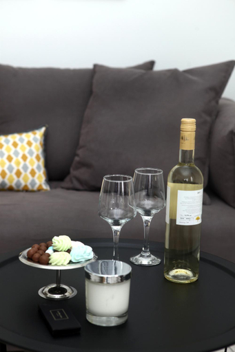 Food & Drinks 5, Old Town Hall Suites and Apartments, Attica