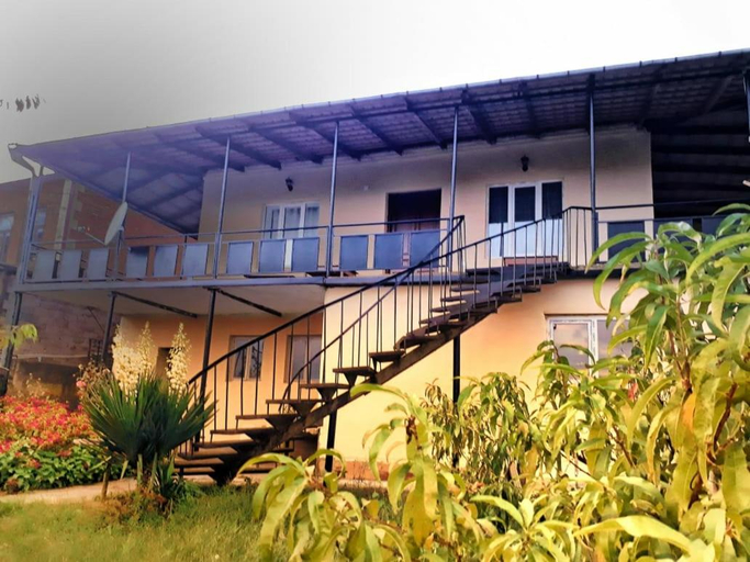 Others 3, my home, Tskaltubo