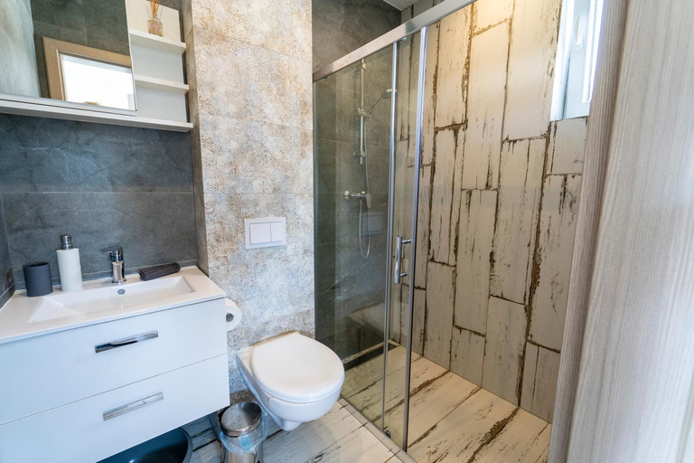 Bathroom 2, Sunsar, Koszalin