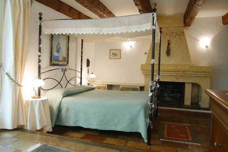 Bedroom 5, Le Logis du Guetteur, Var
