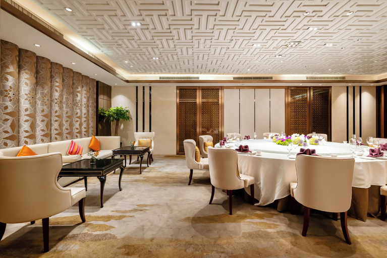 Food & Drinks 4, GuangDong Hotel Shanghai, Shanghai