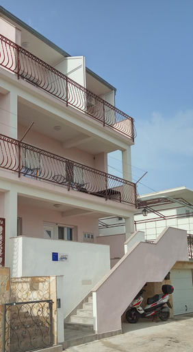 Others 3, Apartmani Gaby, Trogir