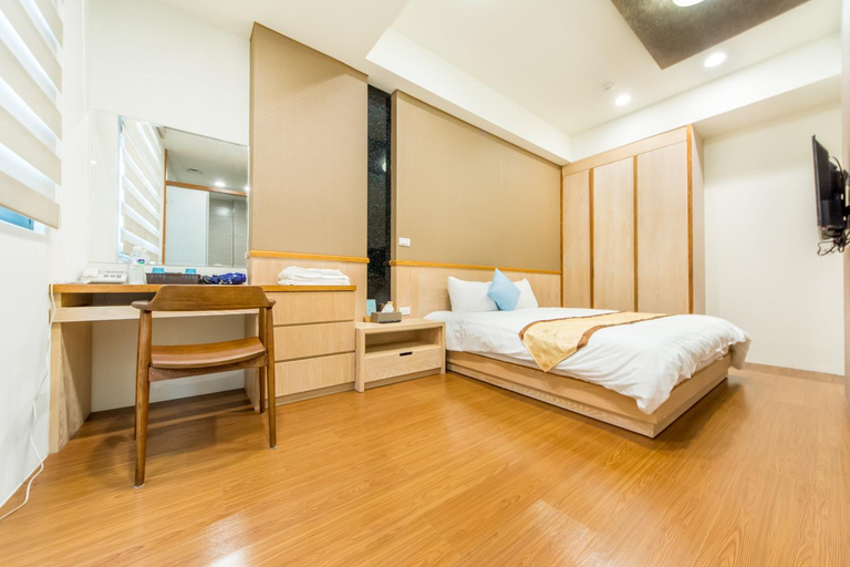 Bedroom 8