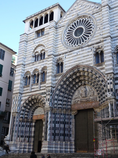 Exterior 3