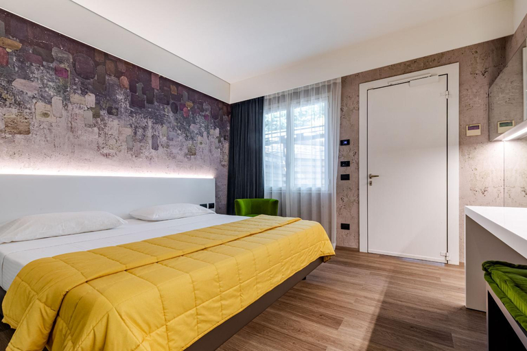 Bedroom 9