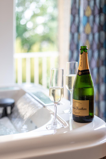 Food & Drinks 5, Suite SPAradise - SPA Prive - 6min Disneyland PARIS, Seine-et-Marne