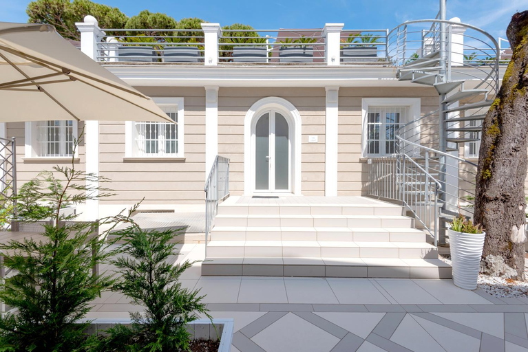 Lido Luxury Villas, Lucca
