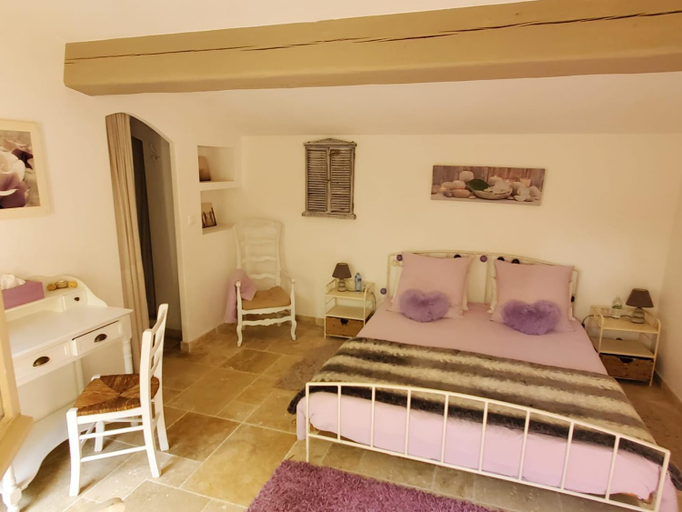 Others 2, La haute verrerie, Var