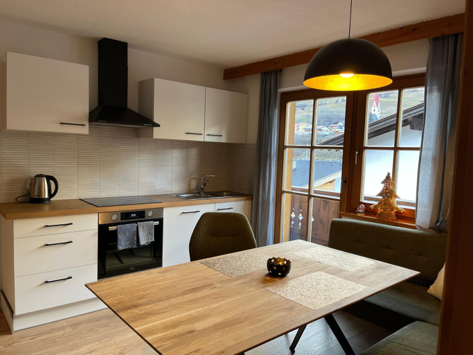 Others 5, Haus Carinthia, Landeck