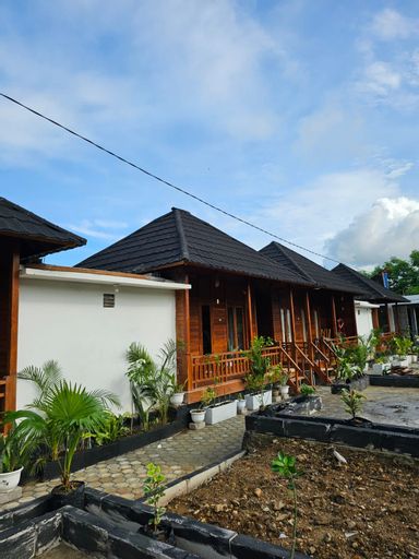 Exterior 6