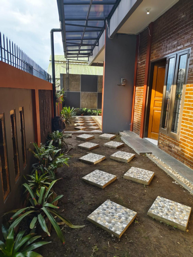 Exterior & Views, Bajorah Homestay, Bandung