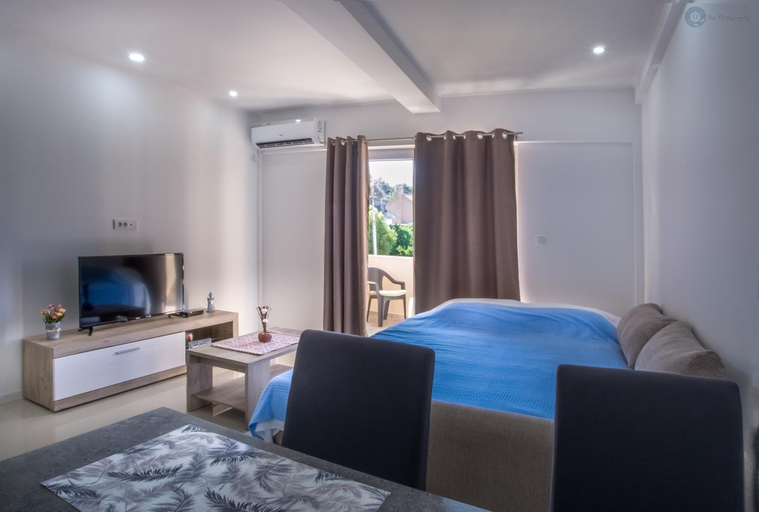 Others 2, Apartmani Kankaras