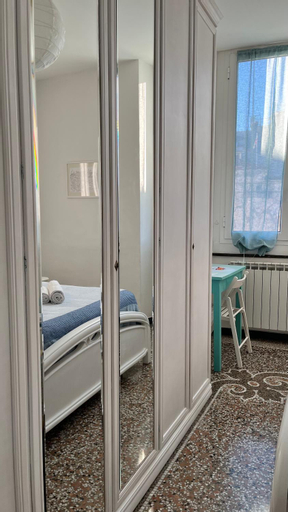 Bedroom 2, B&B Ligustico, Genova