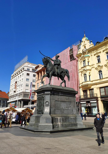Others 5, Luxurios and historic apartment "Shine" - right on the Main Square, Zagreb