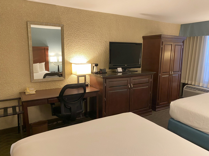 TROY INN & SUITES - Tap to explore photos