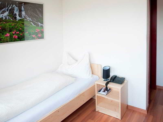 Bedroom 3, Alpha Thun, Thun