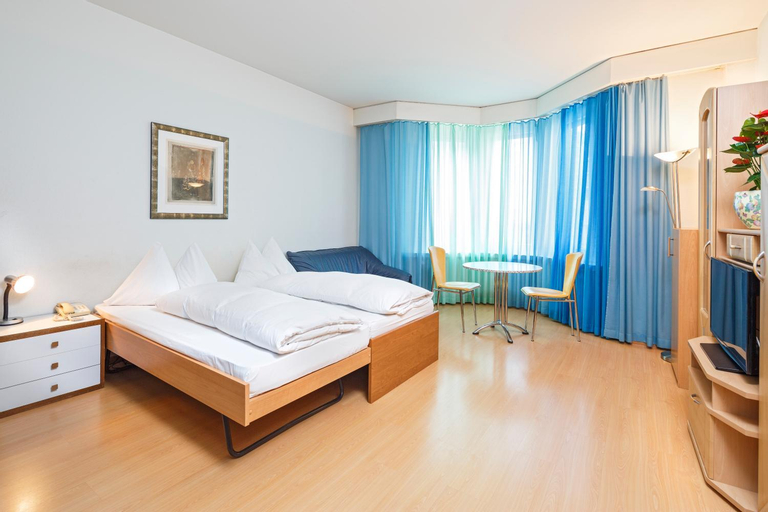 Bedroom 9