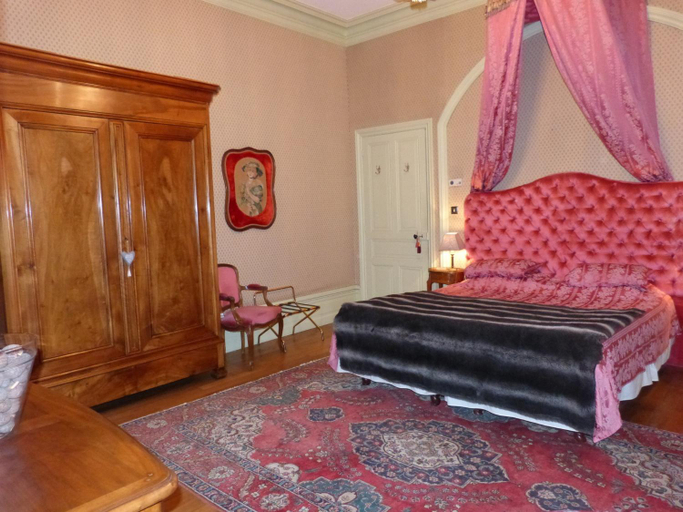 Bedroom 3, Chateau d'Urbilhac, Ardèche