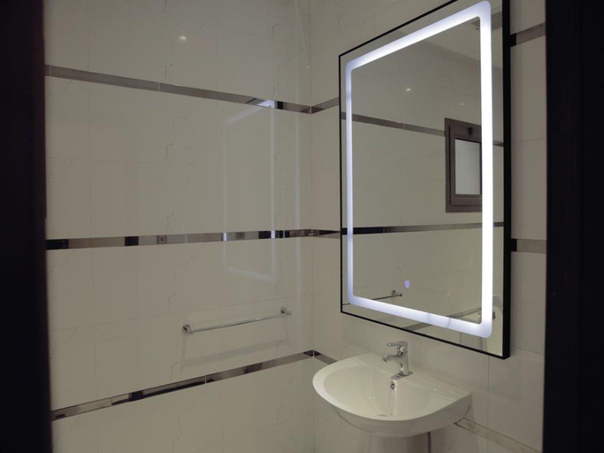 Bathroom 4, Beiuet Makeen For Apartments, Riyadh