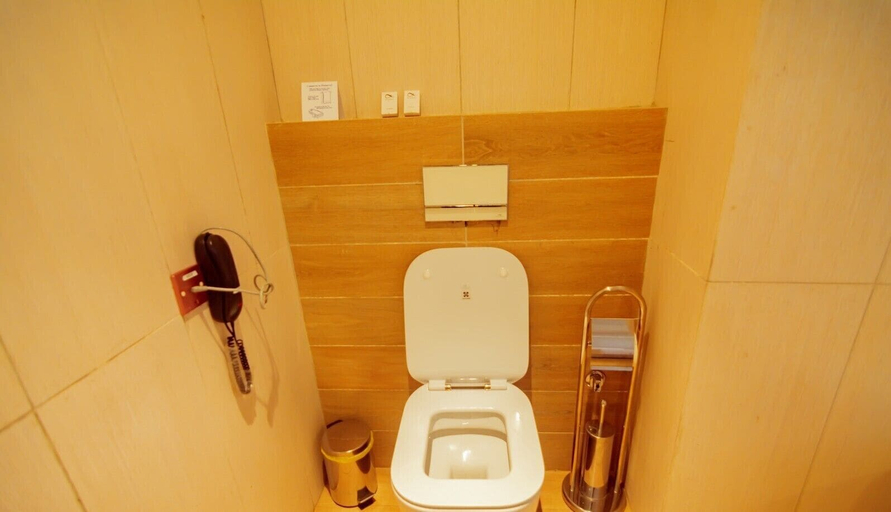 Bathroom 3, Trois Ore Residences, IbadanNorth-West