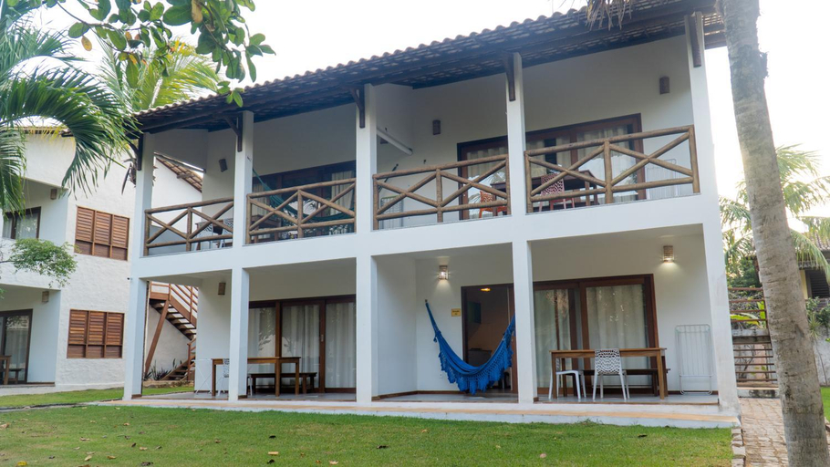 Exterior 2