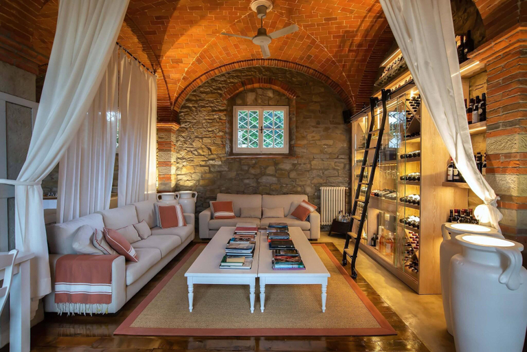 Public Area 3, Villa Cassia di Baccano, Arezzo