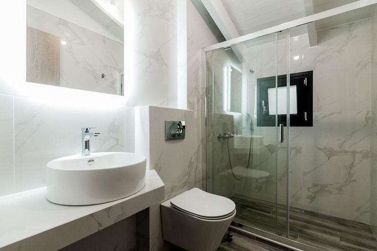 Bathroom, Tommys House, Epirus