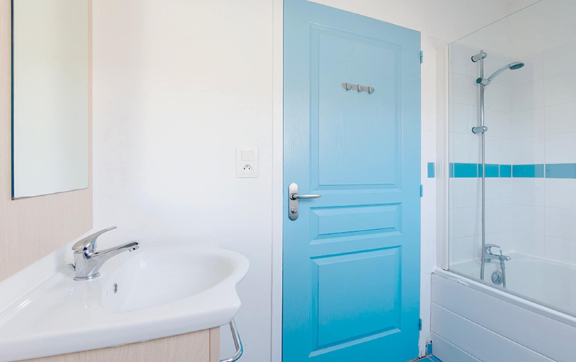 Bathroom 4, Les Terrases De Pentrez Plage, Finistère