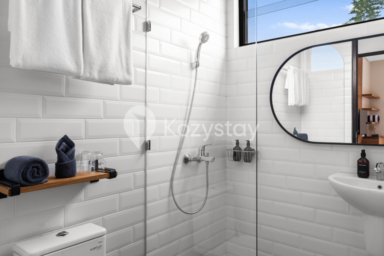 Bathroom 5, Karira Villa by Kozystay - Jimbaran, Badung