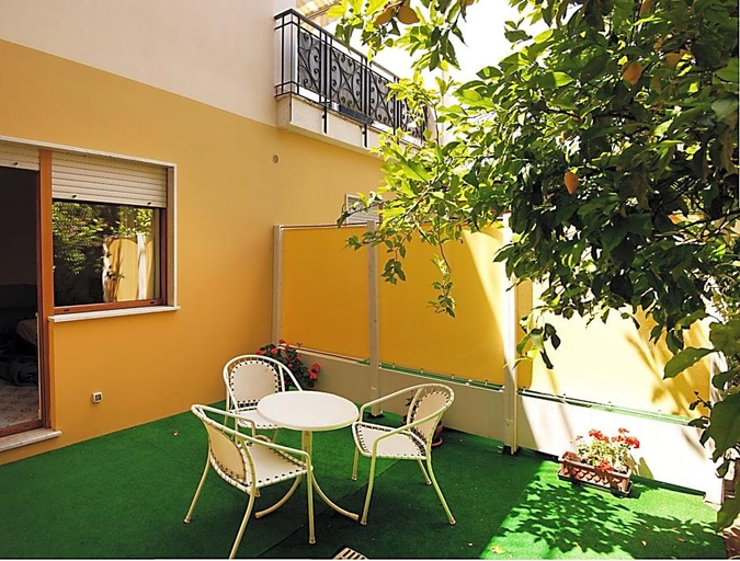 Public Area 2, La Primavera, Napoli