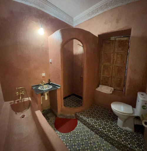 Bathroom 3, Riad amirwa, Marrakech