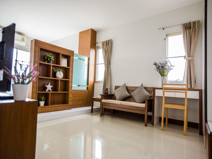 Others 5, Central place serviced apartment 1, Muang Chon Buri