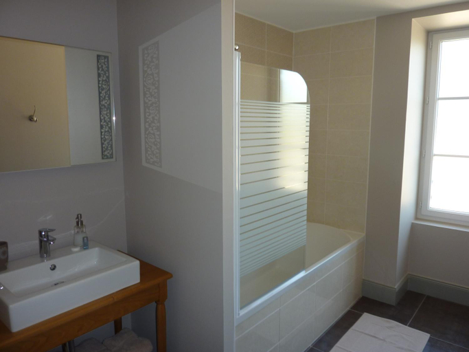 Bathroom 3, Gentilhommiere de la Grande Toutenais, Ille-et-Vilaine