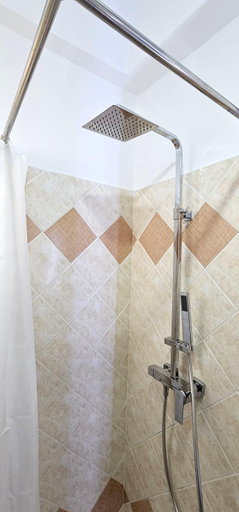 Bathroom 3, Joen Apartments, Sarandës