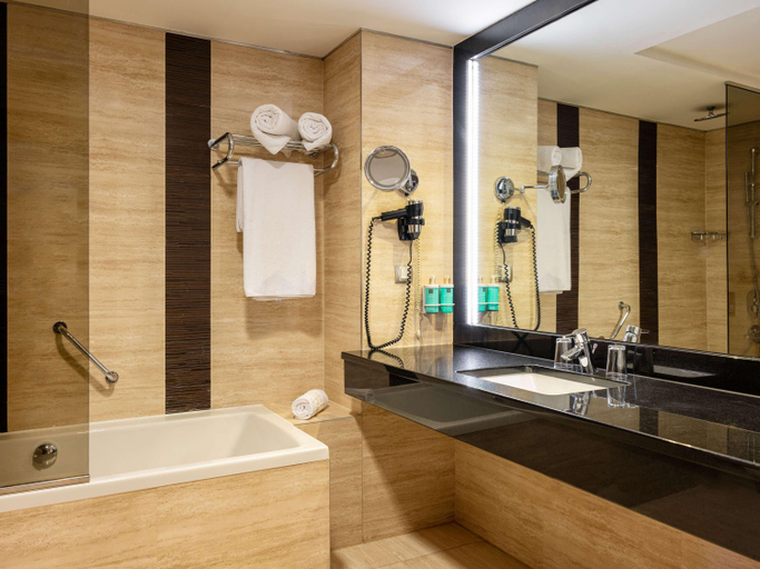 Bathroom 15