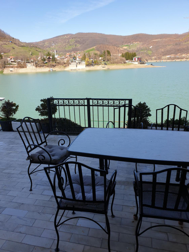 Balcony/terrace 3, Lake House, Tutin