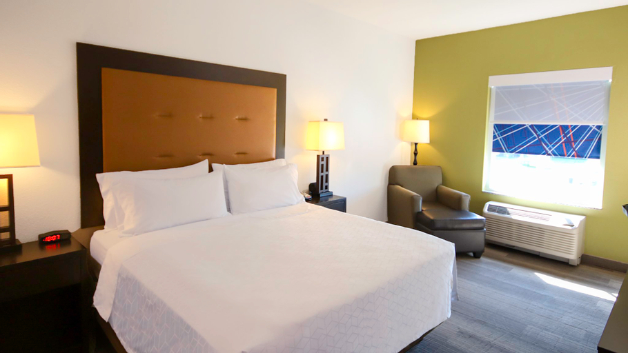 Holiday Inn Express & Suites Ironton by IHG - Tap to explore photos