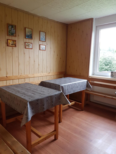 Others 3, Vila Valeria, Poprad