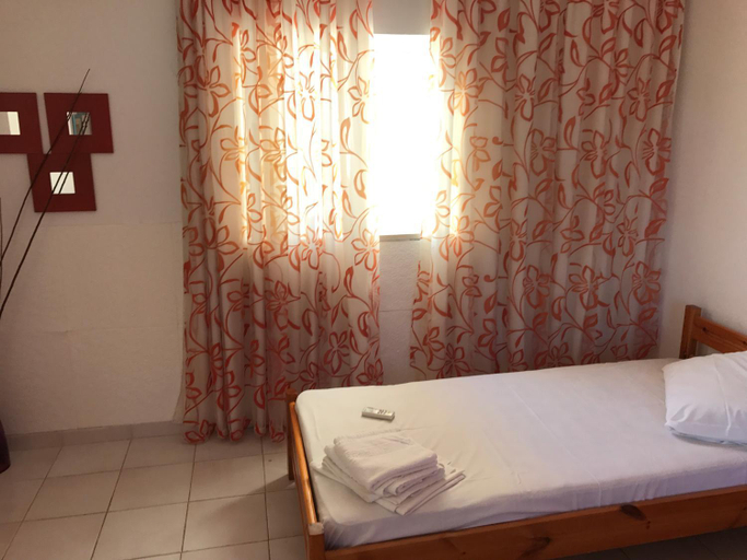 Bedroom 2, Tholos Rooms, Crete