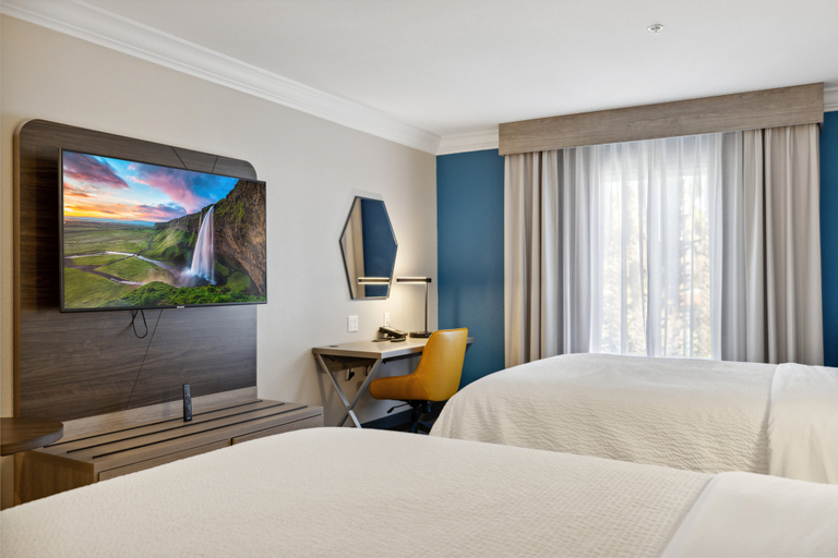 Holiday Inn Express Hotel & Suites Vacaville by IHG - Tap to explore photos