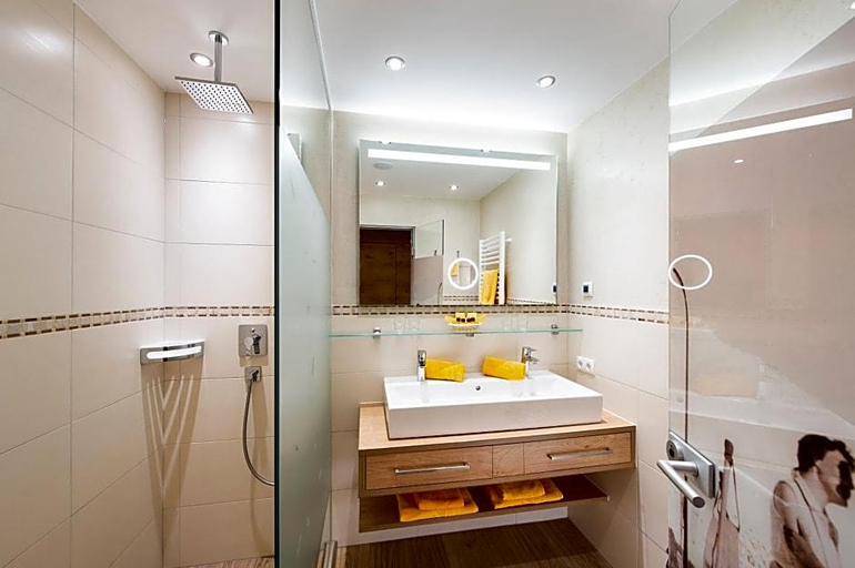 Bathroom 5, Sport Vital Hotel Central, Schwaz