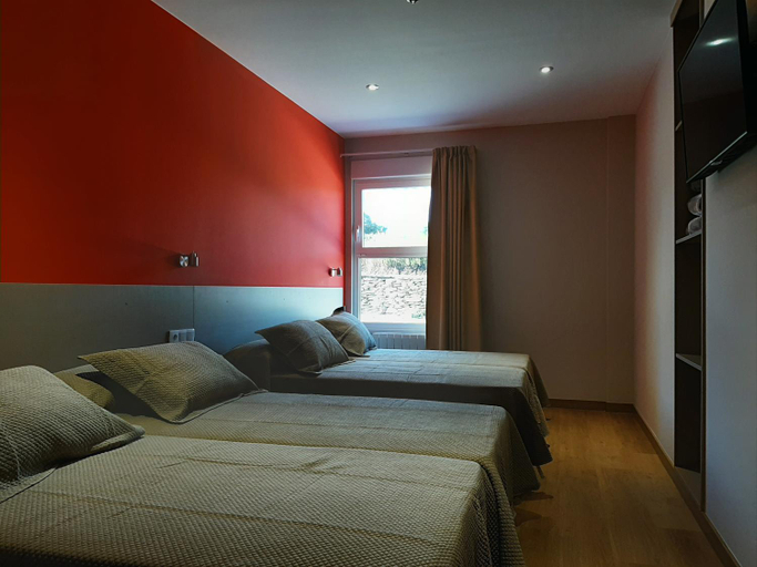 Bedroom 2, Hosteria de Gonzar, Lugo