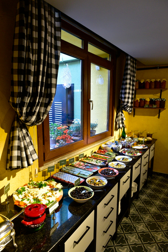 Food & Drinks 3, Poem Special Hotel, Fatih