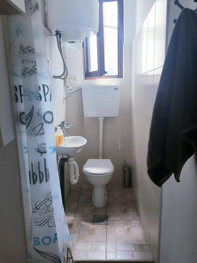 Bathroom, Downtown Star Apartment, Belgrade